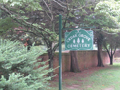 Image of sign at entrance to Cedar Grove Cemetery